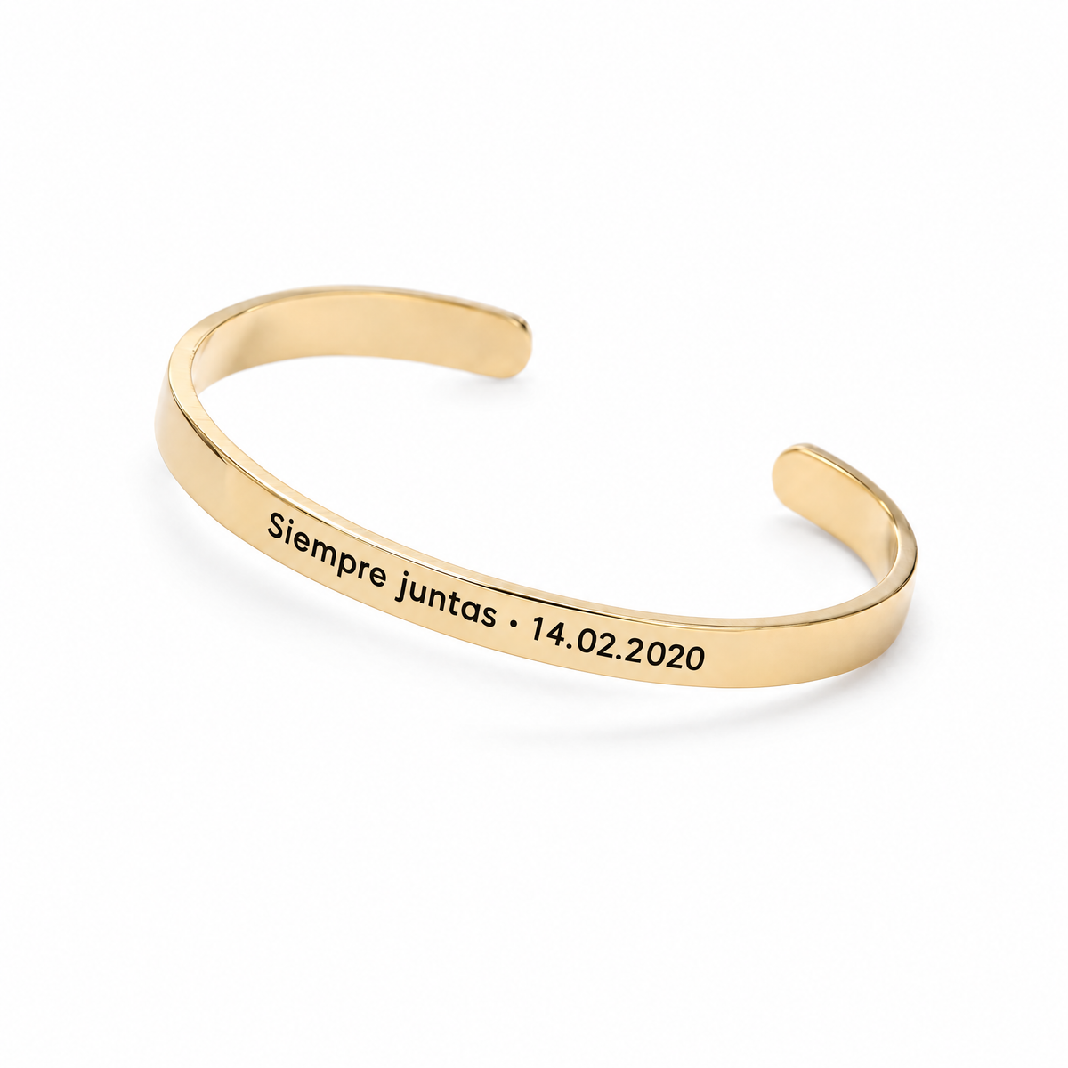 Brazalete abierto dorado grabado con «Siempre juntas · 14.02.2020»