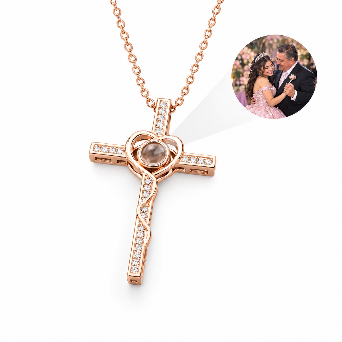 Collar de cruz en oro rosa con la foto de unos quince años dentro