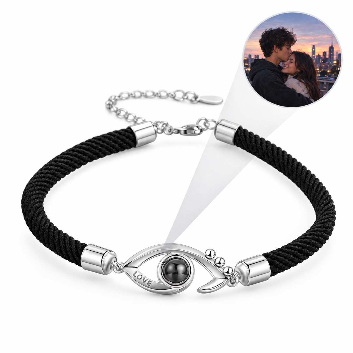 Pulsera Blackred de cordón negro y ojo plateado con la foto de una pareja proyectada