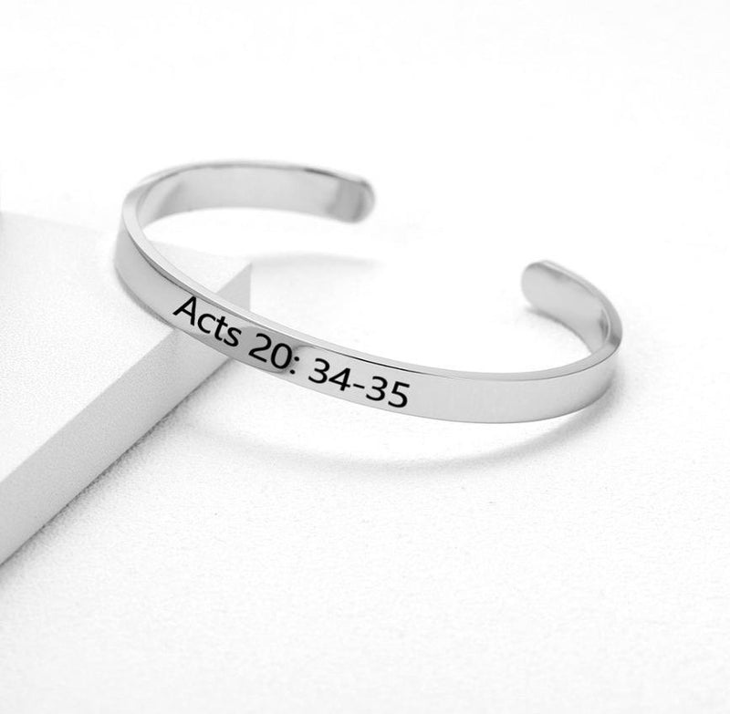 Personalized bracelet with "Timeless" engraving